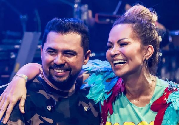 Xand relembra saída de Solange Almeida do Aviões: ‘A banda foi inteira com ela’