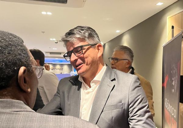 Diretoria do Vitória não tem interesse em SAF por apego ao comando, diz Marcone