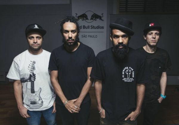BaianaSystem conquista prêmio no Grammy Latino; saiba categoria