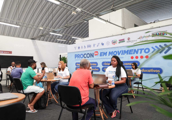 Procon promove ação de atendimento gratuito na Estação da Lapa