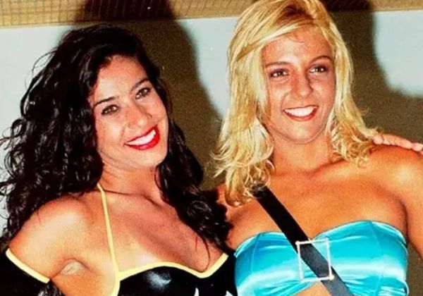 Scheila Carvalho e Carla Perez surgem juntas em festa e web reage: ‘Nostalgia’