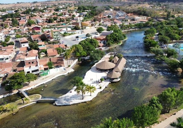 Correntina faz investimentos para atrair turístas durante Verão de 2025