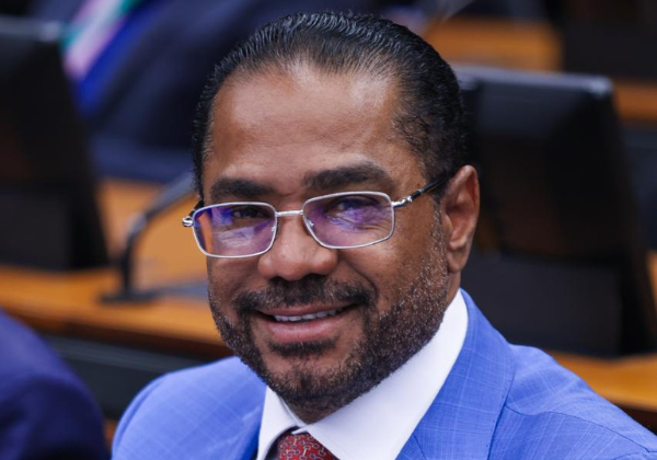 Deputado apresenta projeto que endurece regras para tutores de cães considerados perigosos