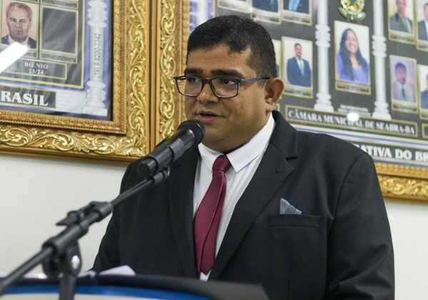 Tribunal proíbe prefeito baiano de usar cores partidárias na comunicação oficial de Seabra