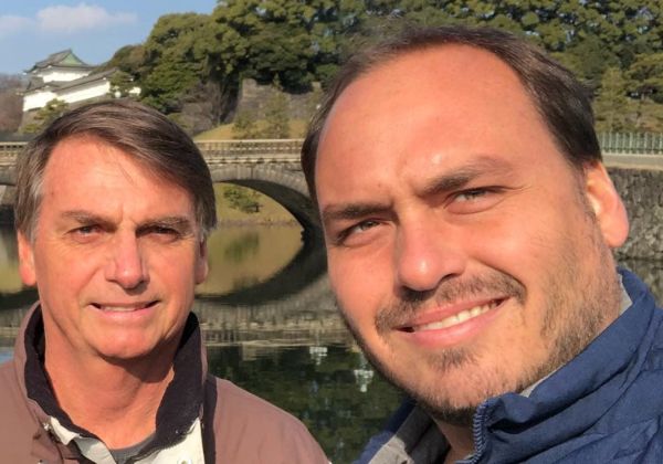 Carlos Bolsonaro revela estado de saúde crítico do pai: ‘Pode ser fatal’