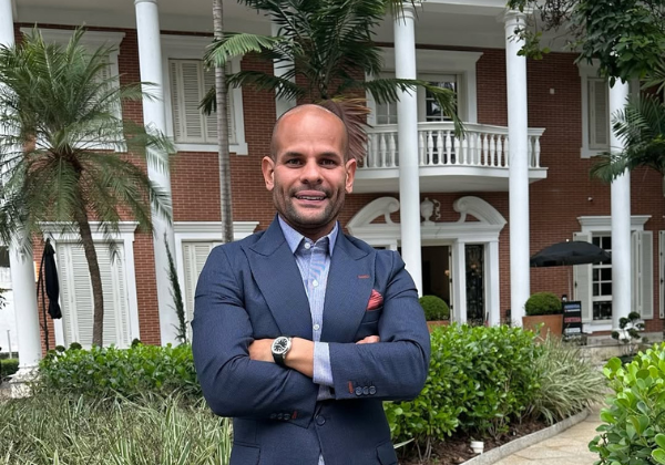 Médico baiano com 750 mil seguidores é alvo da PF por produção ilegal de Mounjaro