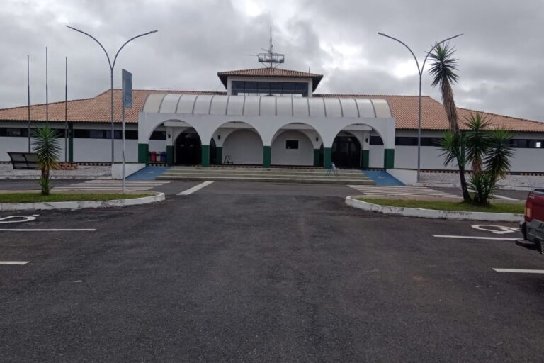 Aeroportos da Bahia são leiloados para iniciativa privada