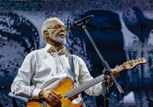 Gilberto Gil fará show no Teatro Gamboa, em prol de campanha beneficente