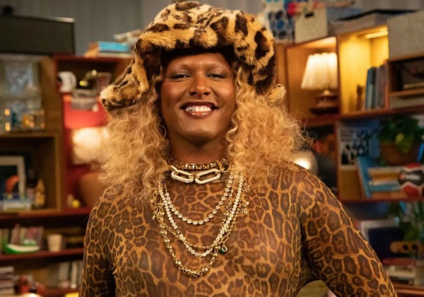 Liniker estreia no 10º episódio do Tiny Desk Brasil com música inédita