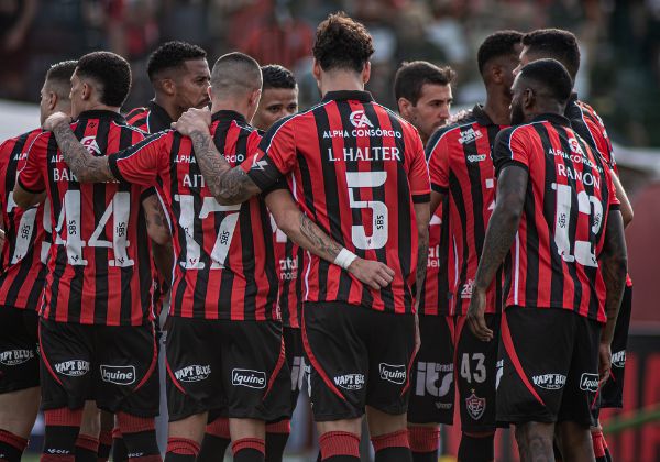 Mota detalha perfil do elenco do Vitória para 2026: ‘Time de guerreirinhos’