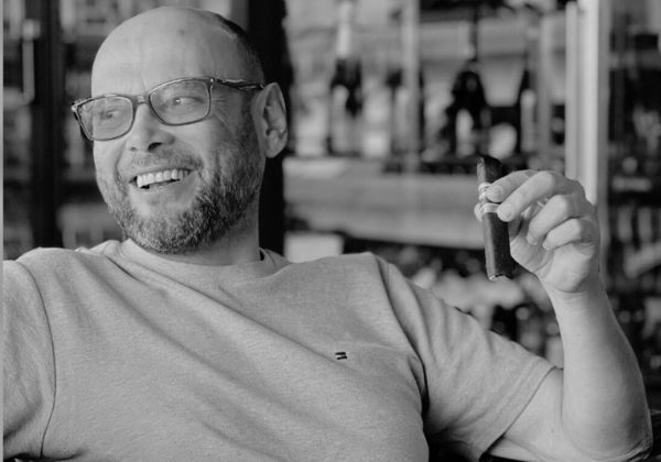 Morre Marcelo VIP, golpista que enganou famosos e inspirou filme com Wagner Moura