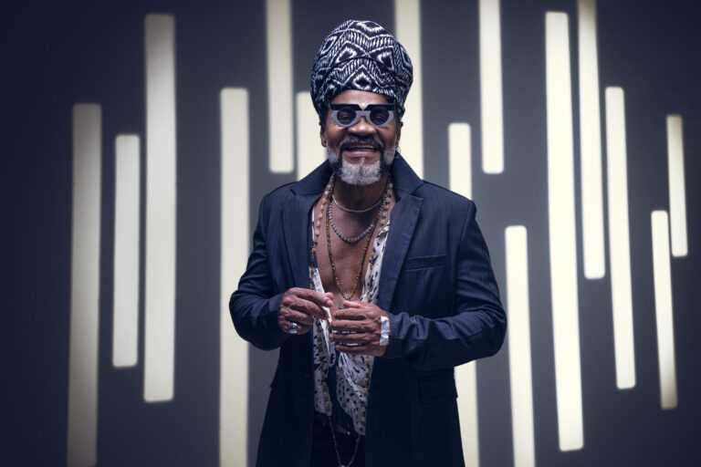 Carlinhos Brown ganha série documental na HBO Max
