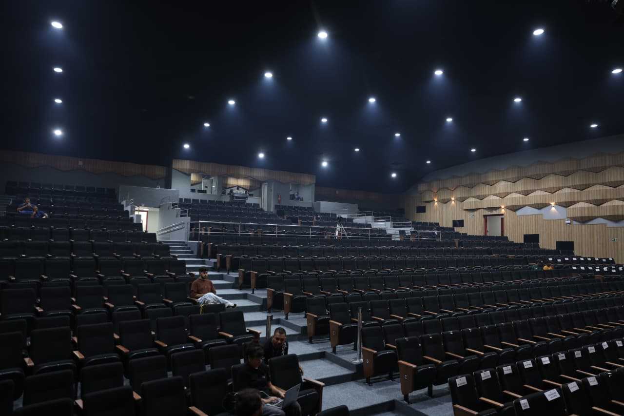 UEFS inaugura novo teatro e impulsiona educação e cultura na Bahia