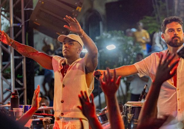 Bruno Magnata lota Pelourinho com ‘Resenha do Mag’ e anuncia novas datas; veja