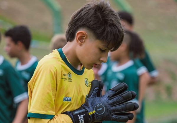 Promessa baiana conquista prêmio de melhor goleiro em torneio de base