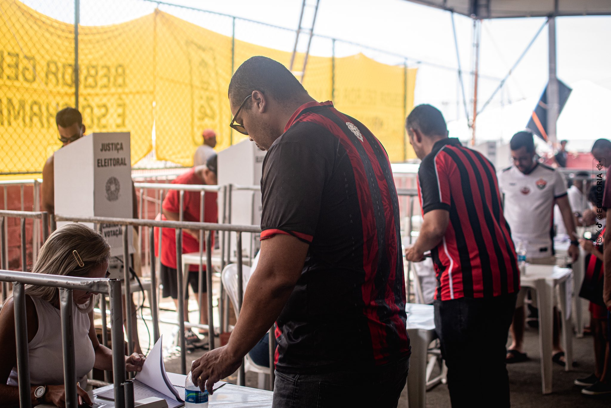 Sócios do Vitória decidem neste sábado (13) quem comandará o clube até 2028