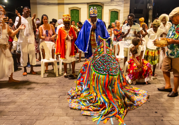 Projeto ‘Levanta Povo!’ encerra atividades com cortejo cultural nas ruas de Itapuã