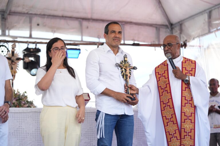 Bruno Reis participa de missa do Bonfim e celebra tradição religiosa…