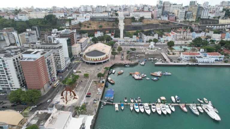 Calor e chuvas: Confira previsão do tempo para Virada em Salvador e…