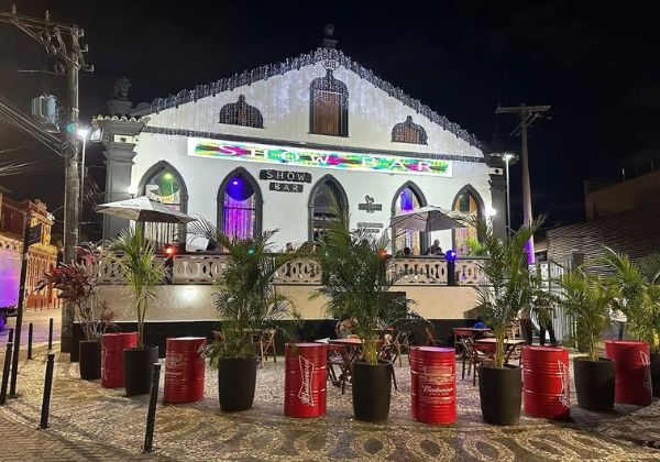 DJ denuncia homofobia e agressão em bar do Rio Vermelho; estabelecimento nega