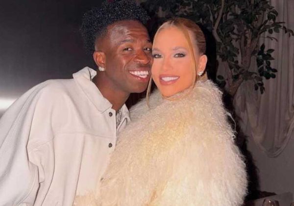 Virginia ganha presente personalizado com o rosto de Vini Jr.: ‘Nunca vi igual’