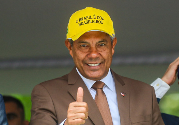 Jerônimo Rodrigues defende democracia e recorda o 2 de Julho neste 8 de janeiro