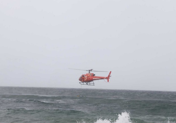 Operação Verão reforça resgates aquáticos com uso de aeronaves no litoral baiano