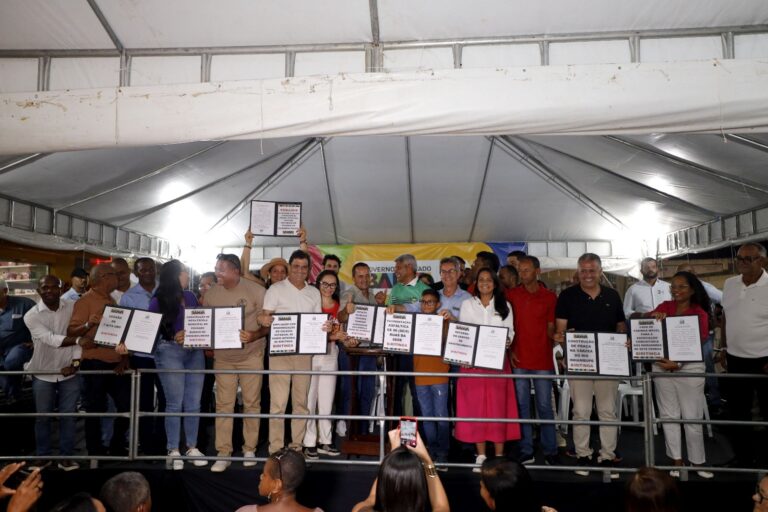 Governador entrega obras e equipamentos para educação, segurança e…