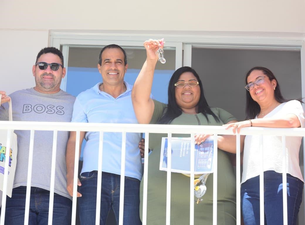 Projeto Mané Dendê transforma vida de moradores com entrega de conjuntos habitacionais