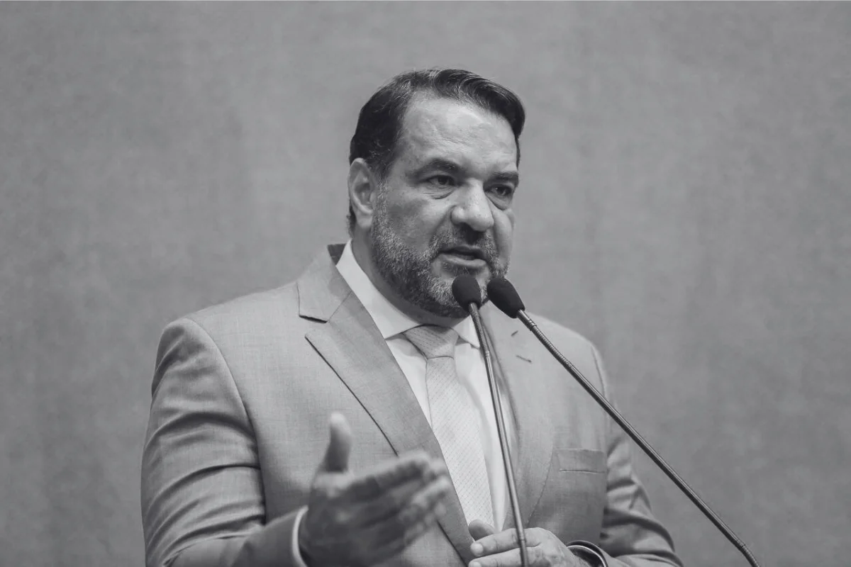 Velório do deputado Alan Sanches é realizado no Salão Nobre da ALBA neste domingo