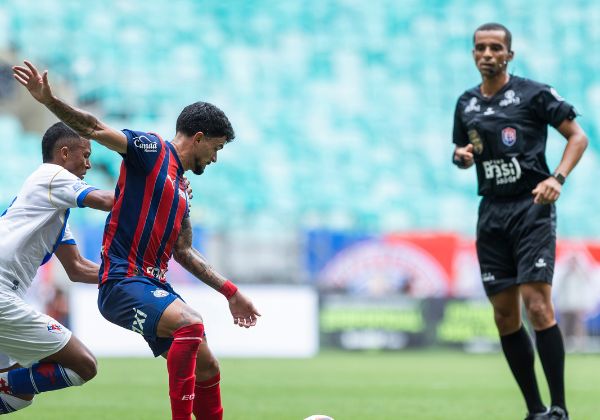 FBF escala árbitro para o Ba-Vi que apitou cinco jogos do profissional em 2025