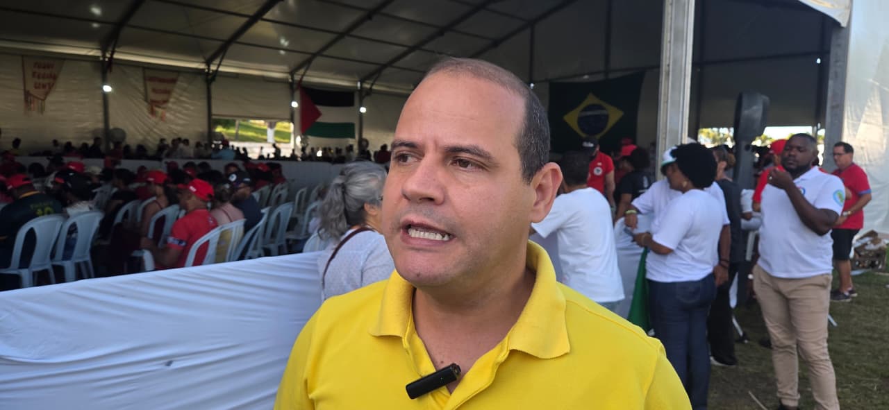 Randerson promete foco no transporte público após assumir liderança da oposição