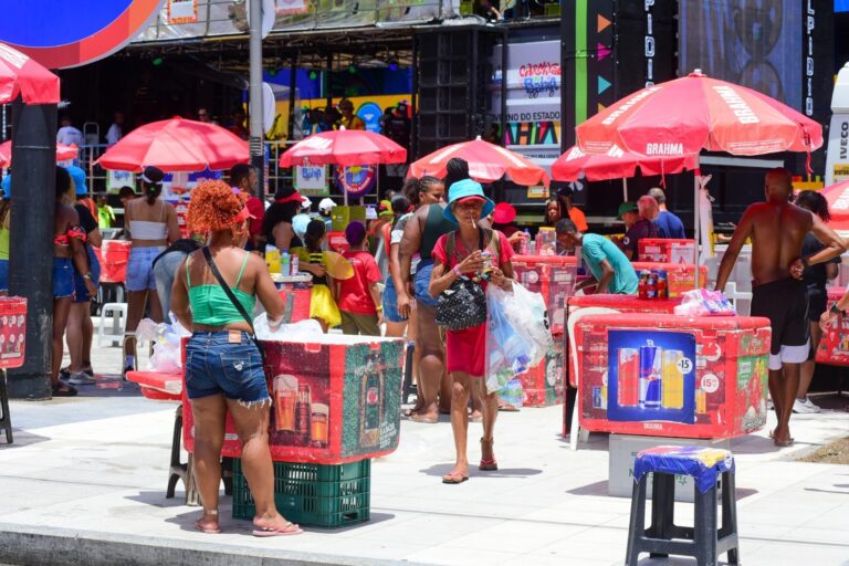 Prefeitura realiza capacitação para ambulantes da Festa de Iemanjá e…