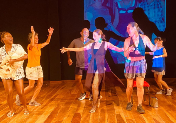 Companhia brasileira de teatro apresenta ‘Voo Livre – História’  em Salvador