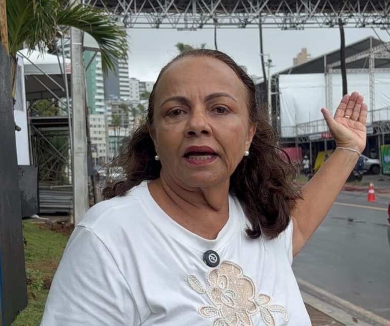 Vereadora critica retomada de passarela exclusiva para camarotes no…