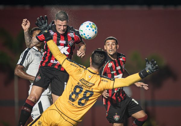 Vitória vence o Remo no Barradão na estreia do Campeonato Brasileiro