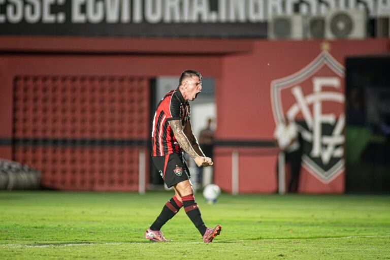 Vitória estreia vencendo na Série A pela 2ª vez na era dos pontos…