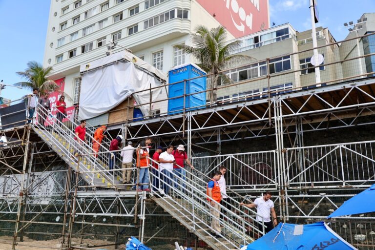 Prefeitura e órgãos de controle vistoriam plataforma para ambulantes…