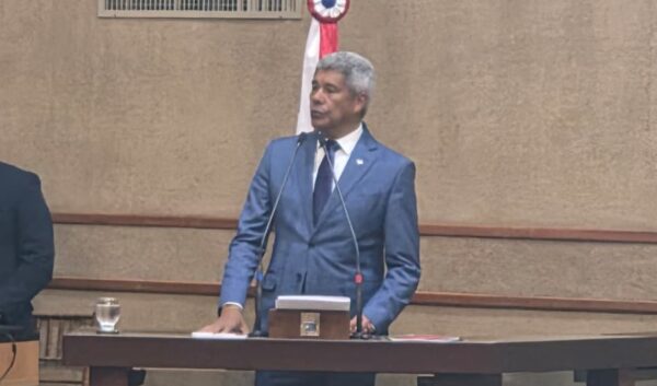 Jerônimo Rodrigues reafirma segurança pública como prioridade da Bahia em discurso na Alba