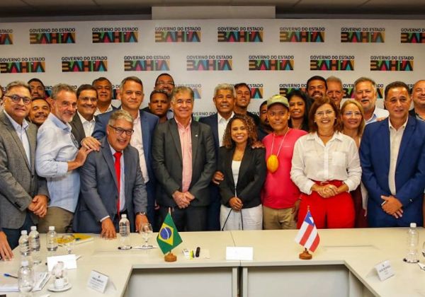 Rosemberg comemora criação de grupo para discutir cacau na Bahia