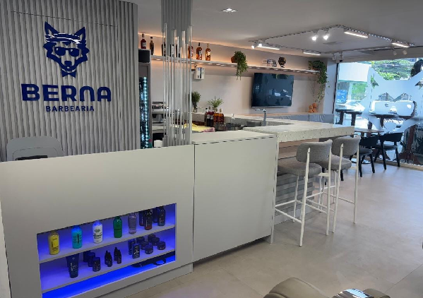 Barbearia lança conceito premium que integra estética, tecnologia e bem-estar em Salvador