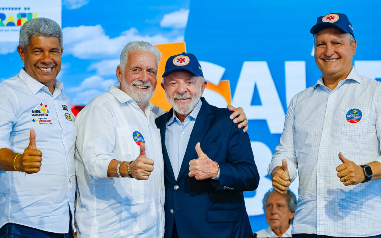 Jaques Wagner diz que chance de Lula desistir da reeleição é ‘zero’