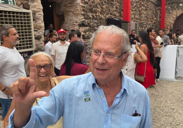 José Dirceu destaca papel decisivo da Bahia na eleição de Lula à Presidência