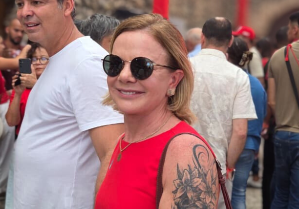 Ministra sinaliza possível aliança do PT com União Brasil em estados