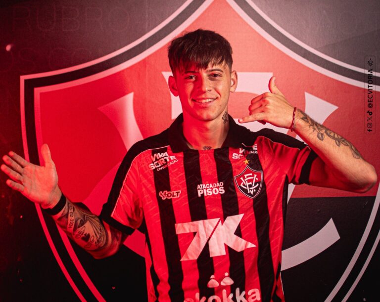 Vitória anuncia contratação de jovem atacante argentino