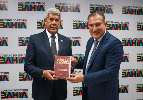 Governador rechaça adesão do Republicanos à base após reunião com bispo da Universal