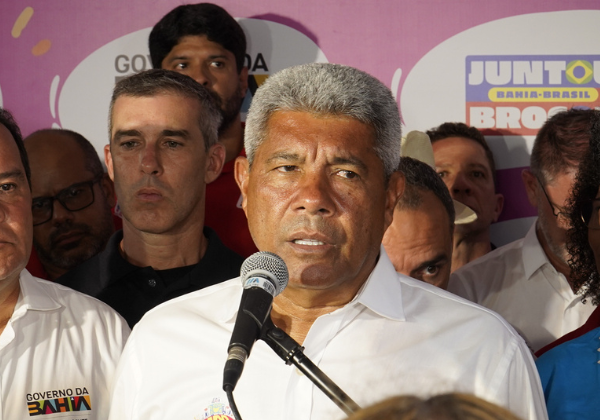 Jerônimo promete festival na inauguração do novo TCA; saiba data