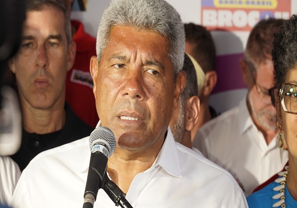 Jerônimo deixa política de lado e defende união com Bruno no Carnaval