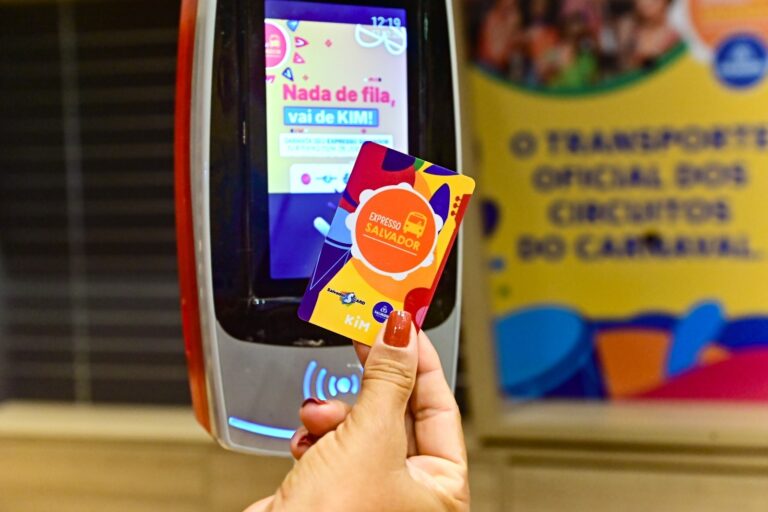 Expresso Salvador registra 12,7 mil usuários no 1º dia de Carnaval