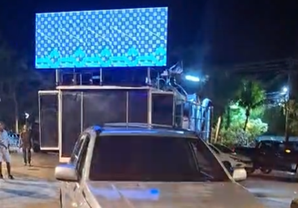 Moradores de Praia do Forte reclamam de barulho e superlotação no Carnaval da região